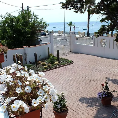 B&B Villa Sul Mare Bed & Breakfast Melito Di Porto Salvo